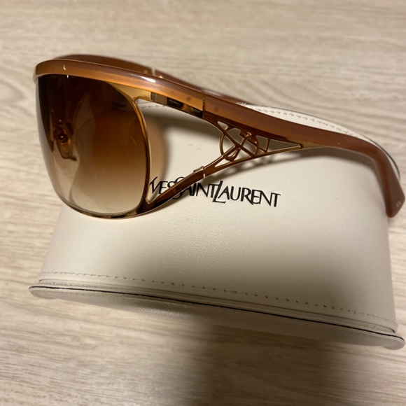 YSL SUNGLASSES - Picture 3 of 3